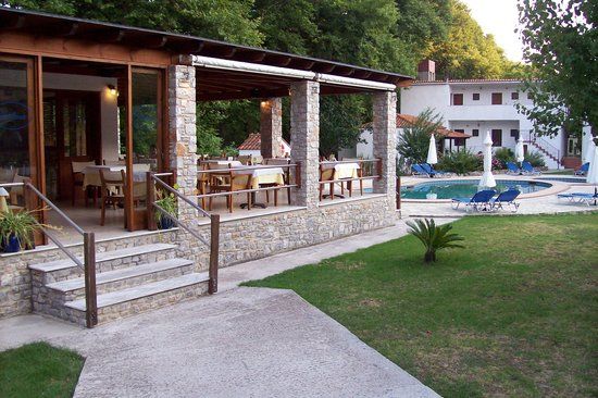 Calma Restaurant