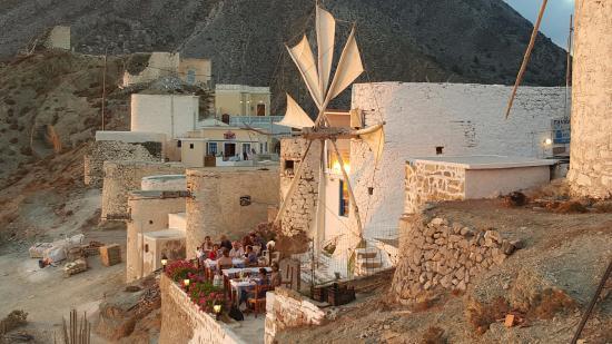 Milos Taverna
