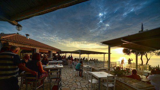 Erimitis Bar & Restaurant