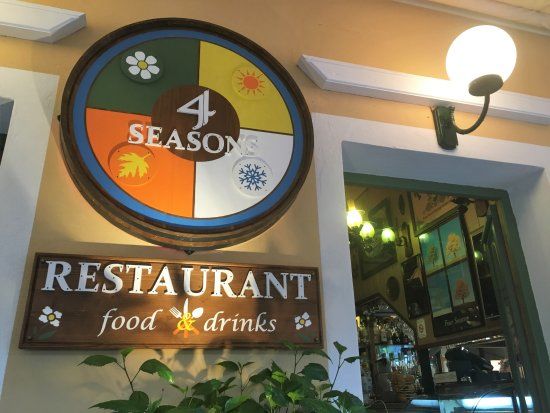 Four Seasons Cafe