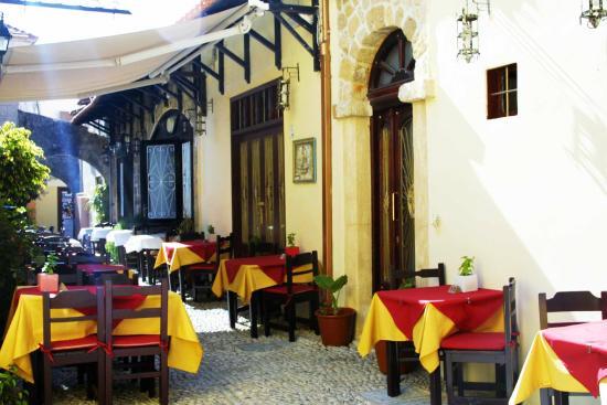 Kathopoulis Family Restaurant