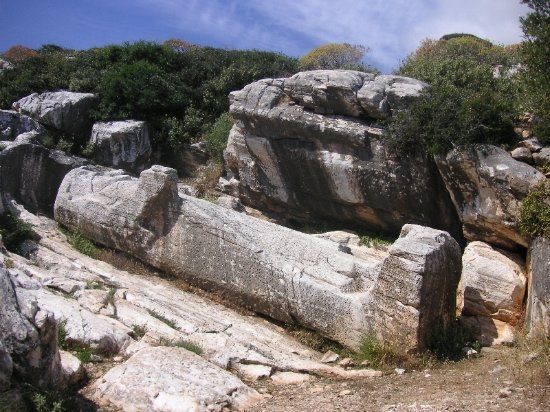 Kouros Statue